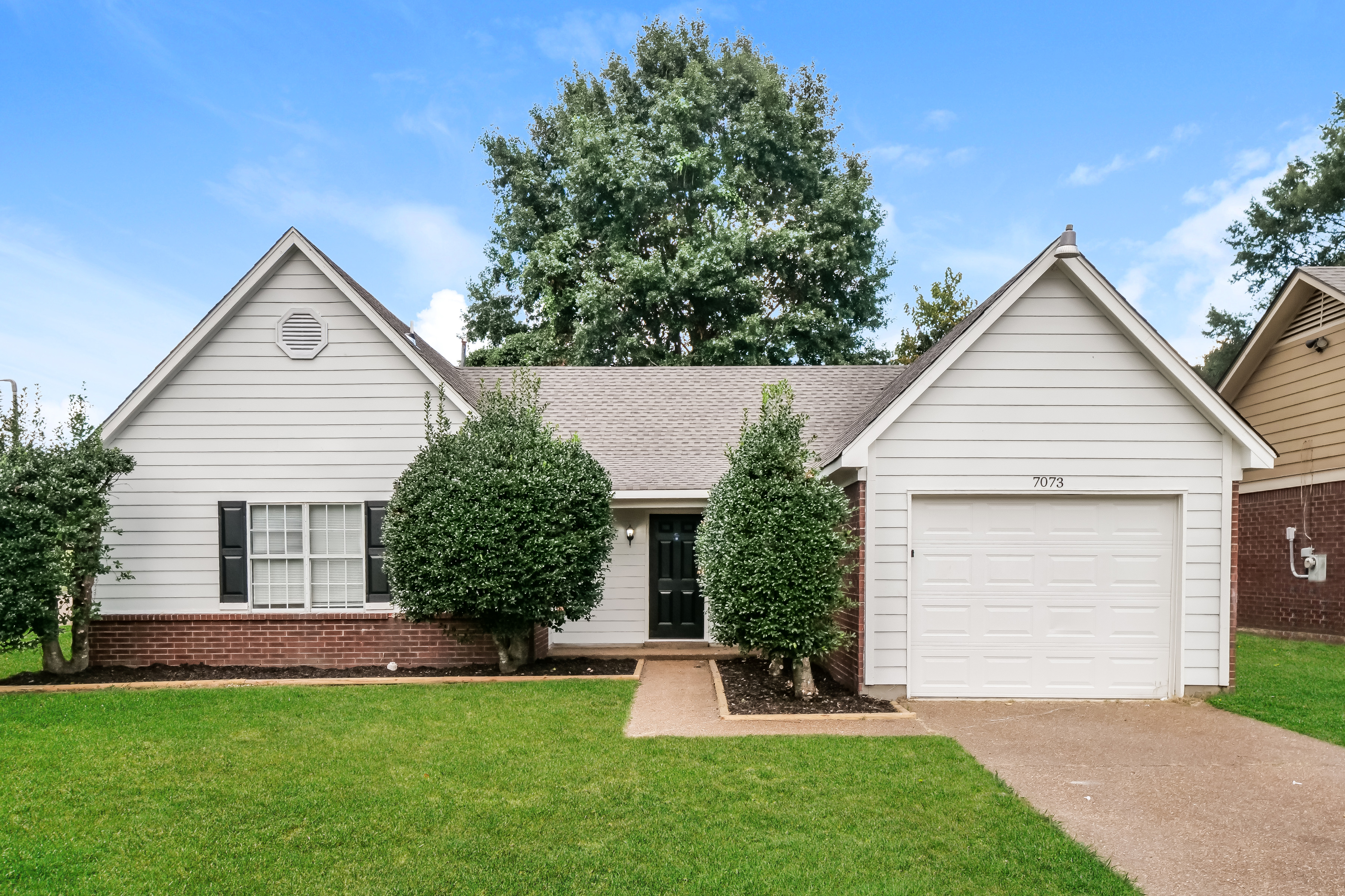 7073 GLENEAGLES DR MEMPHIS, TN 38141